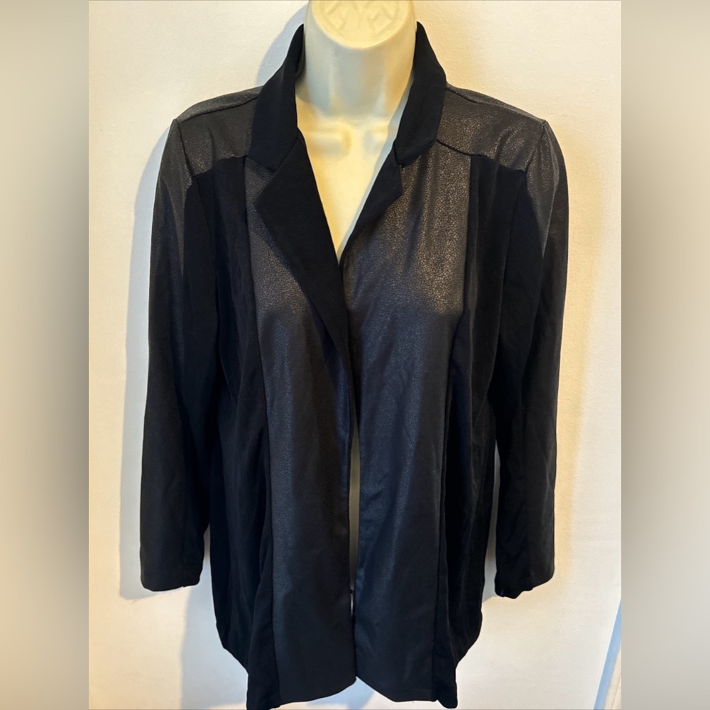 Chicos Travelers Open Front BlackCardigan Faux Leather & Knit Sz 1 (8-10)